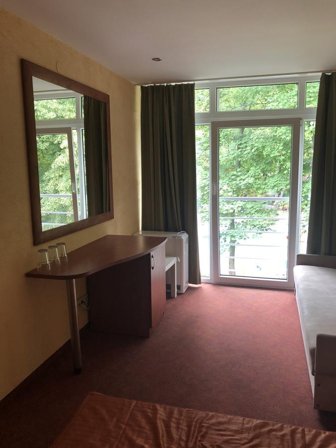 Resort Piaseczno Rozpłucie Extérieur photo