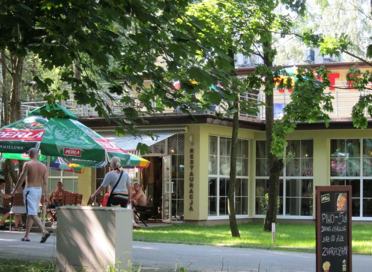 Resort Piaseczno Rozpłucie Extérieur photo